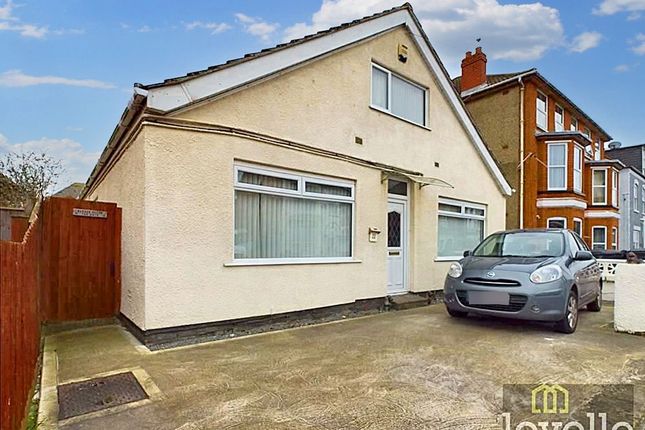 Thumbnail Bungalow for sale in Waterloo Road, Mablethorpe