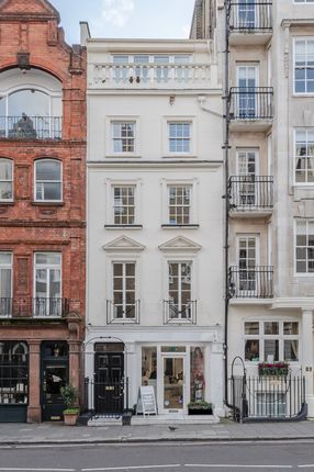 Town house for sale in Curzon Street, London