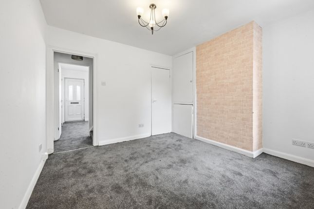 23 Hamerton Road, Northfleet, Kent photo 4