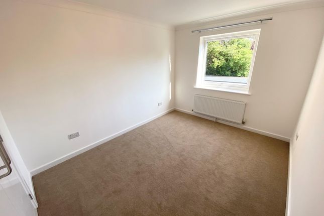 Flat to rent in Wellington Road, Bournemouth