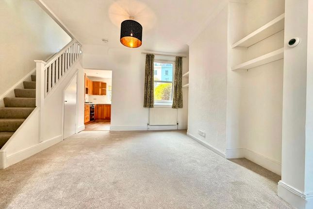 21, Roberts Road, Exeter photo 5