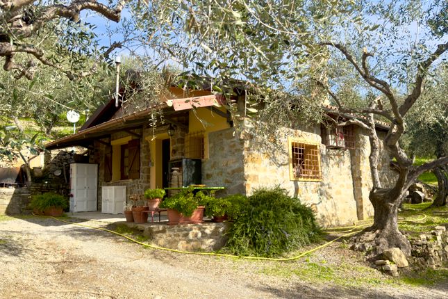 Country house for sale in Strada Morghe, Dolceacqua, Imperia, Liguria, Italy