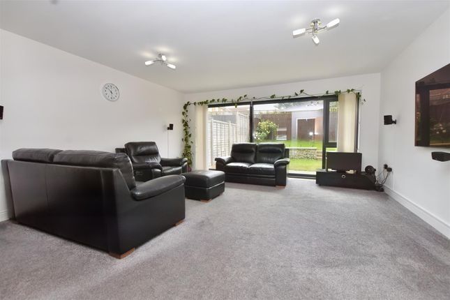 35, Macauley Drive, Eastbourne photo 2