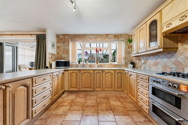 6 Orchard Way, Widnes photo 4
