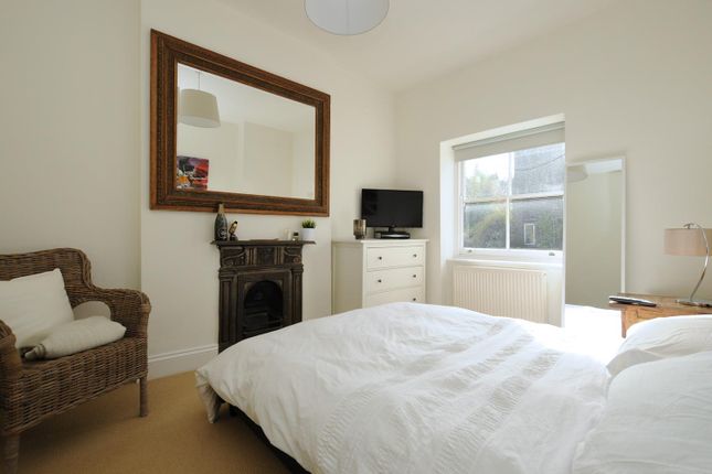 67A, Cecile Park, London photo 2