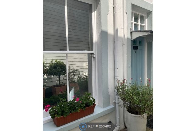 Seaview Terrace, East Street, Rye photo 2