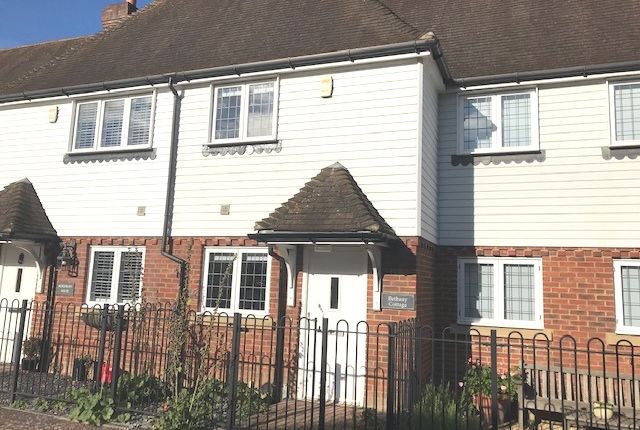 2-bed house on Cranbrook, £1,400/mo