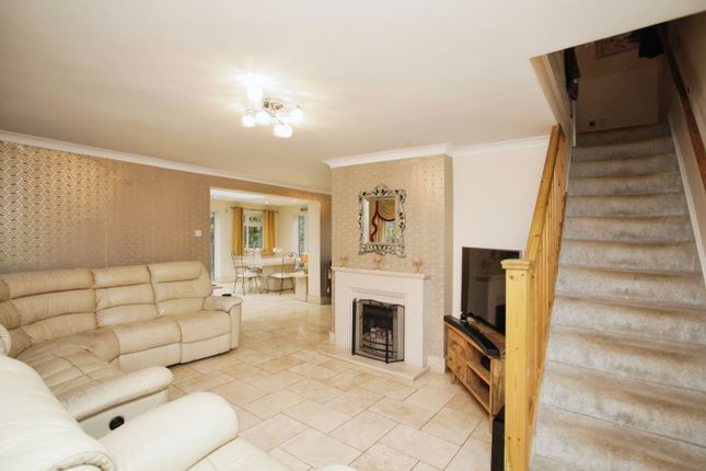 69, Hereford Close, Barwell photo 2