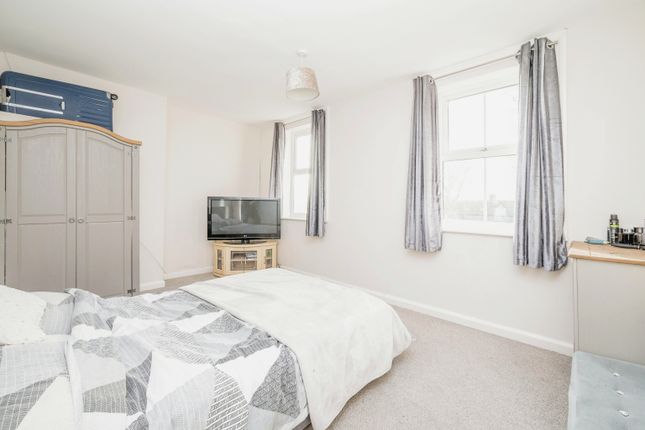 Flat to rent in High Street, Mundesley, Norwich