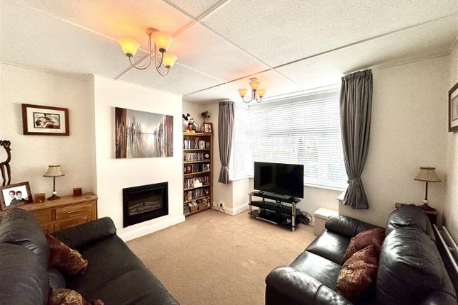 32, Lessness Avenue, Bexleyheath photo 3