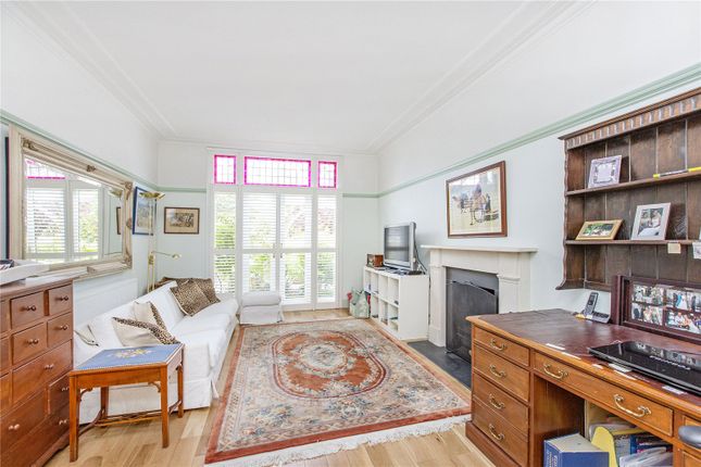 65, Kingston Lane, Middlesex photo 4