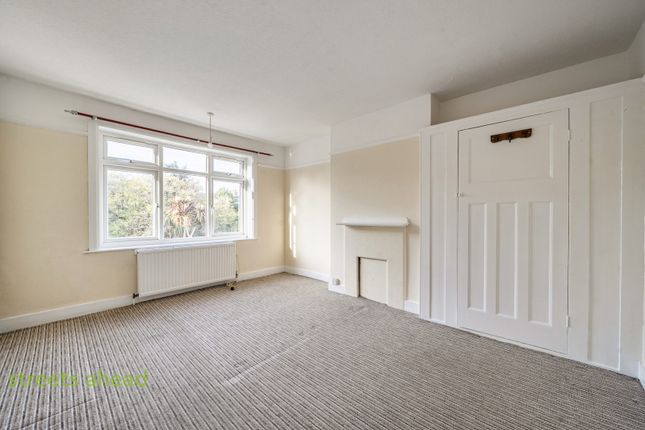 19, Redford Avenue, Thornton Heath photo 4