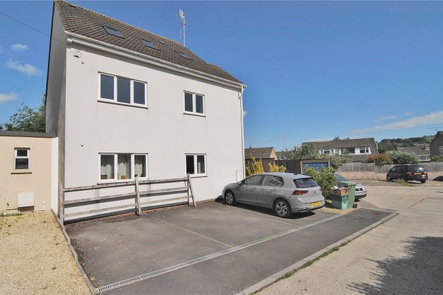1-bed flat on Flat 3, 11A, Devereaux Crescent, Stroud, £750/mo