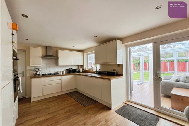 10, Cresswell Close, Callands, Warrington photo 4