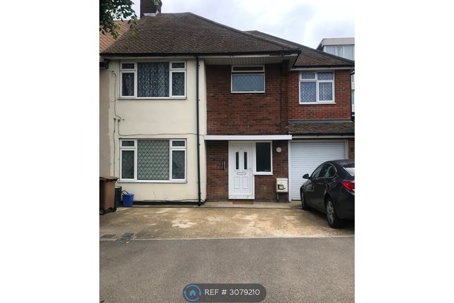 Flat, Luton photo 3