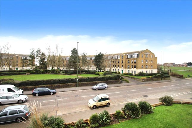 Flat to rent in Kingmere, South Terrace, Littlehampton, West Sussex