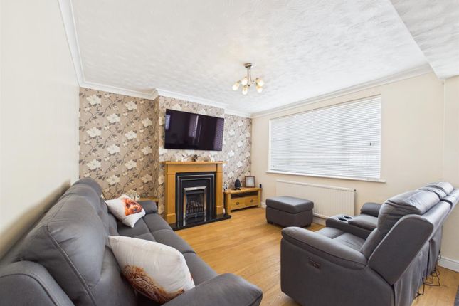 15, Parkside Gardens, Coulsdon photo 3