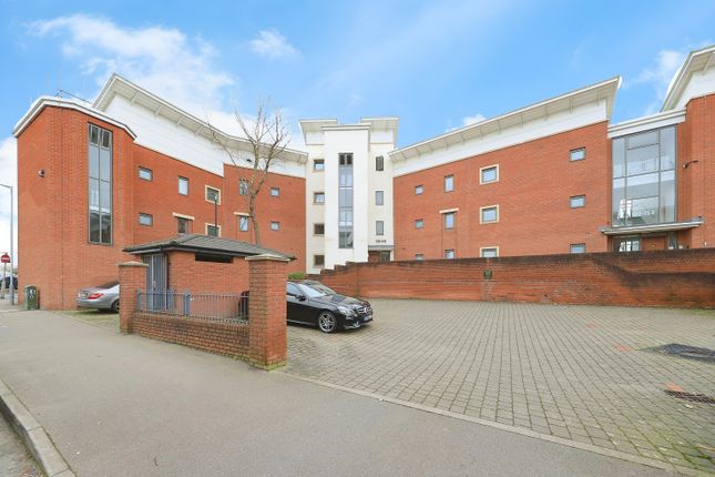 Flat for sale in Albion Street, Wolverhampton, West Midlands