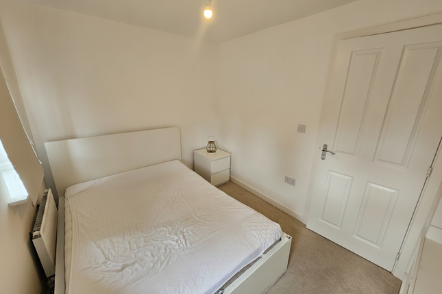 7 Clos Coed Gellyg, Coity, Bridgend photo 5