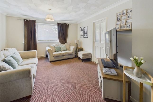 6 Millfields Court Windsor Way, Polegate photo 2