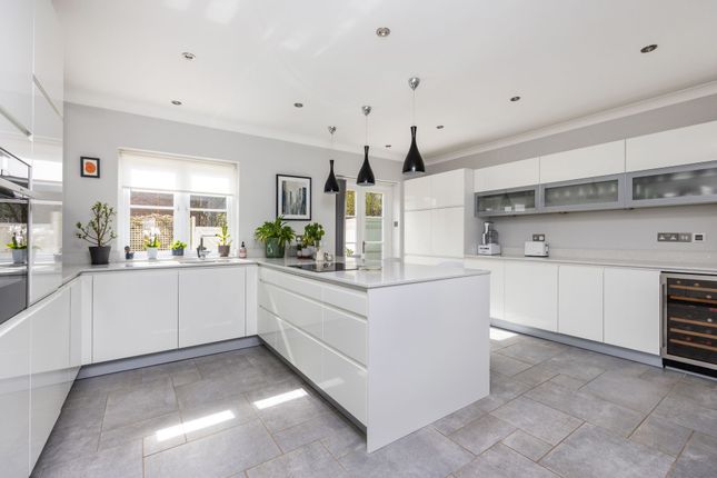 50 Cornes Close, Winchester photo 2