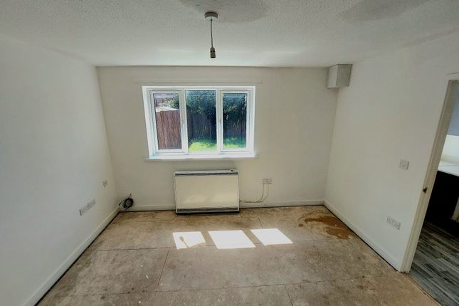 2, Joicey Court, Hartlepool photo 3