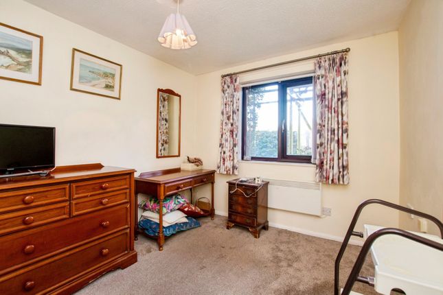 22, Countess Court (A), Amesbury photo 3
