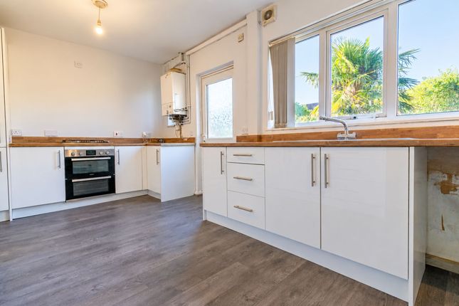9 Sephton Drive, Ormskirk photo 3