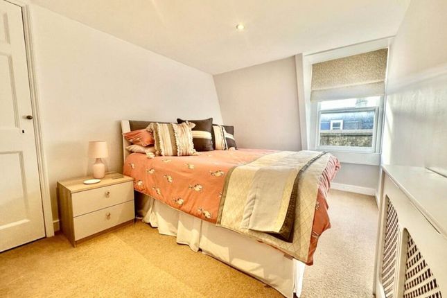 22, Wharton Street, London photo 4