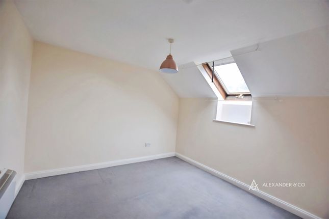 Ambassador Court, Bicester photo 3
