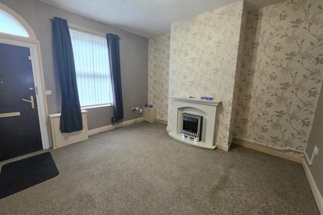 169, Astley Street, Dukinfield photo 2