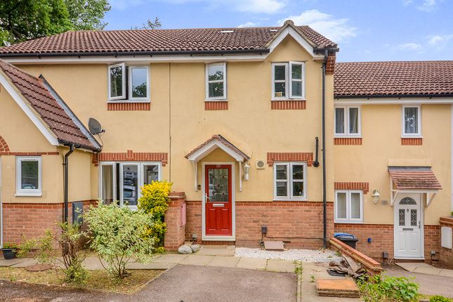 Thumbnail Terraced house for sale in Lingmoor Drive, Watford, Hertfordshire