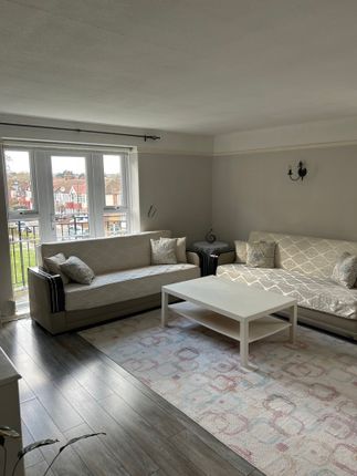 40b, Hyde Park Avenue, Winchmore Hill photo 2