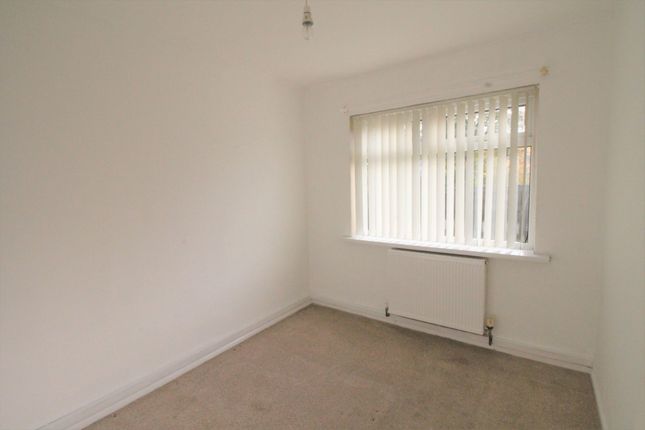 Flat to rent in Golf Course Road, Shiney Row, Houghton-Le-Spring