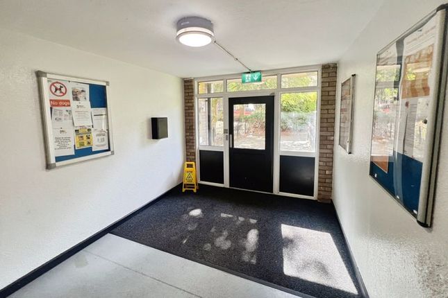 21 Blackshaw House, Fern Street, Bolton photo 4
