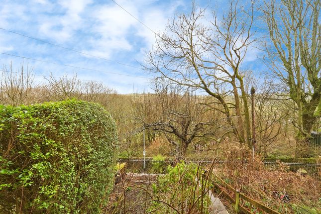 16, North View Terrace, Keighley photo 2