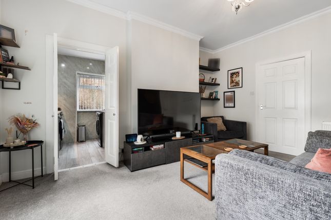 176, Curtis Avenue, Glasgow photo 3