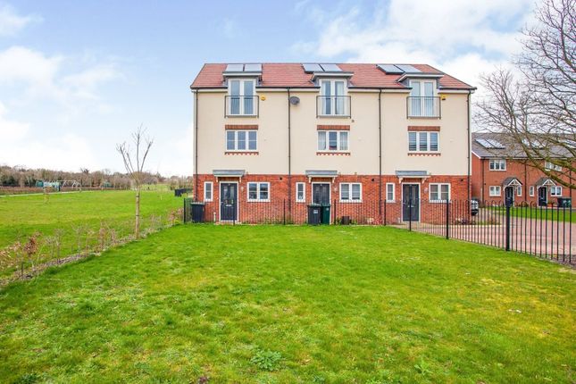 Thumbnail Semi-detached house to rent in Cunningham Way, Leavesden, Watford