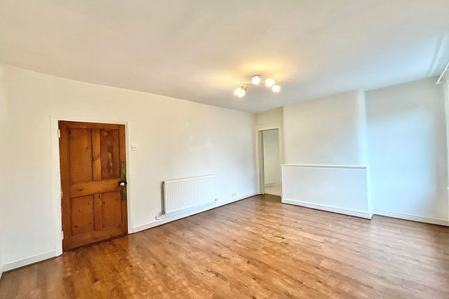 75 Cheadle Road, Uttoxeter photo 3