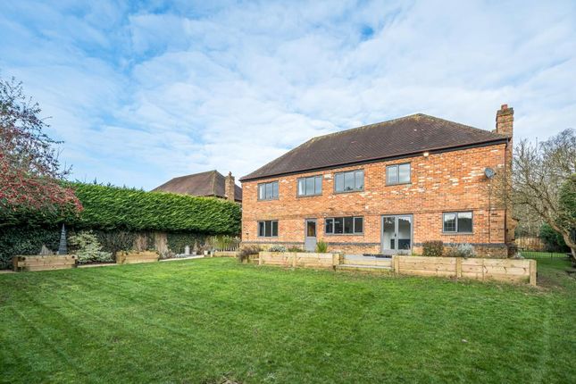 Detached house to rent in The Green, Nettlebed