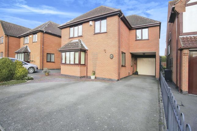Thumbnail Detached house for sale in Thornhill Drive, Nuneaton