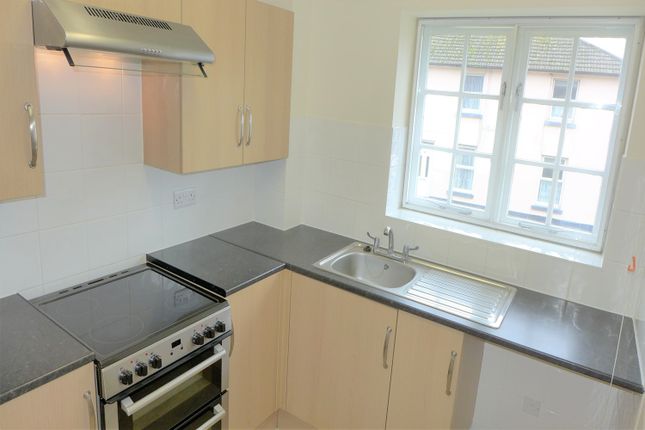 23, Rose Court, Gloucester Road, Littlehampton photo 5