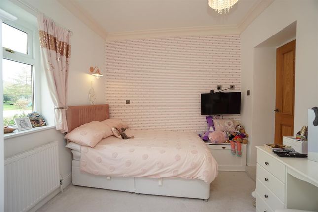 5 Bed Detached House For Sale In Rosary Cottage Hollow Meadows