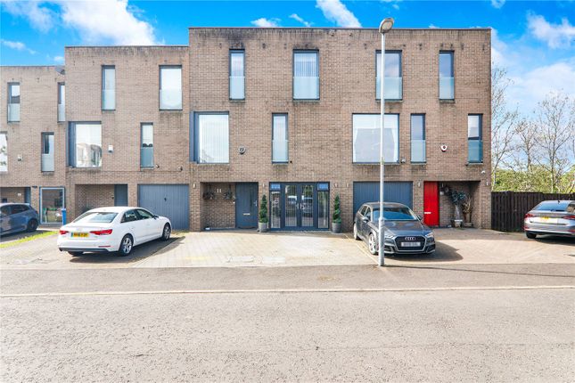 Town house for sale in Lochview Gate, Hogganfield, Glasgow