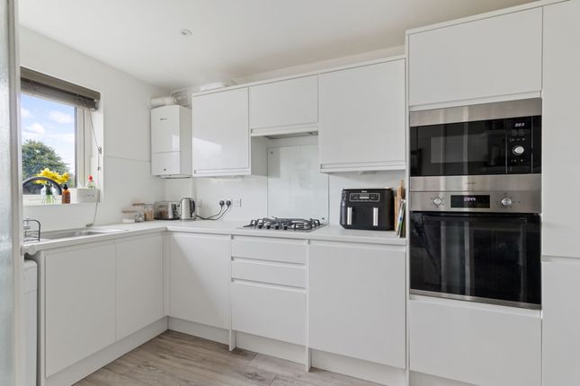 Flat 3, Lion Court Mill Park Road, Bognor Regis photo 3