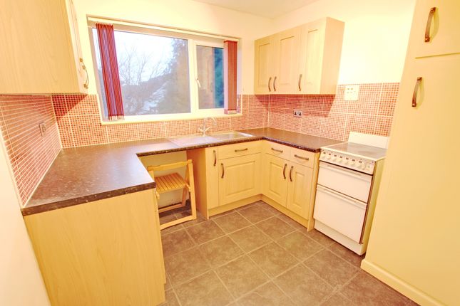 16, Madeline Close, Poole photo 4
