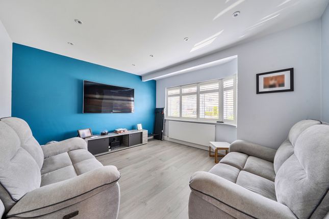 52, Beechcroft Avenue, Rickmansworth photo 4
