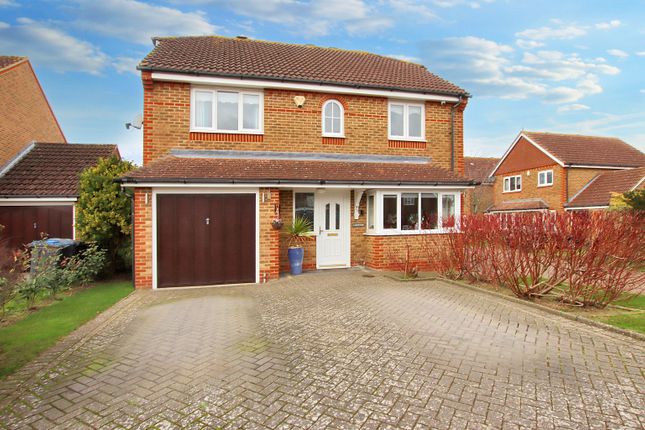 Thumbnail Detached house for sale in Round Grove, Croydon