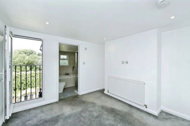 74, Newbury Road, Bromley photo 3
