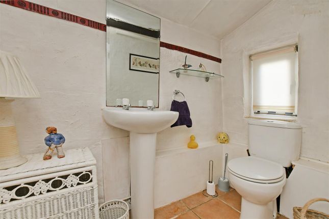 Cottage for sale in Hollins Cottages, Old Brampton, Chesterfield